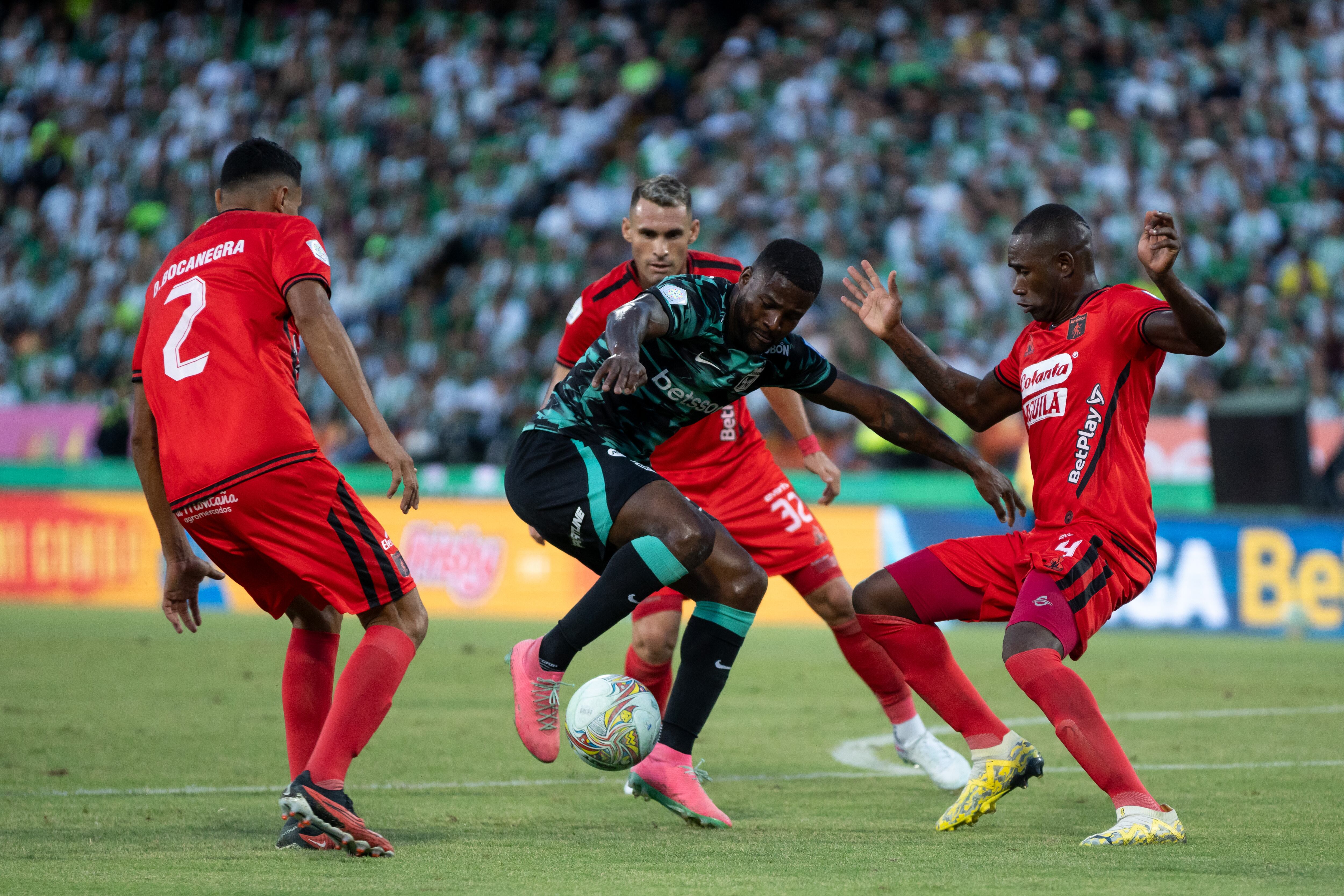 Duelo de Liga entre Nacional y América / Colprensa