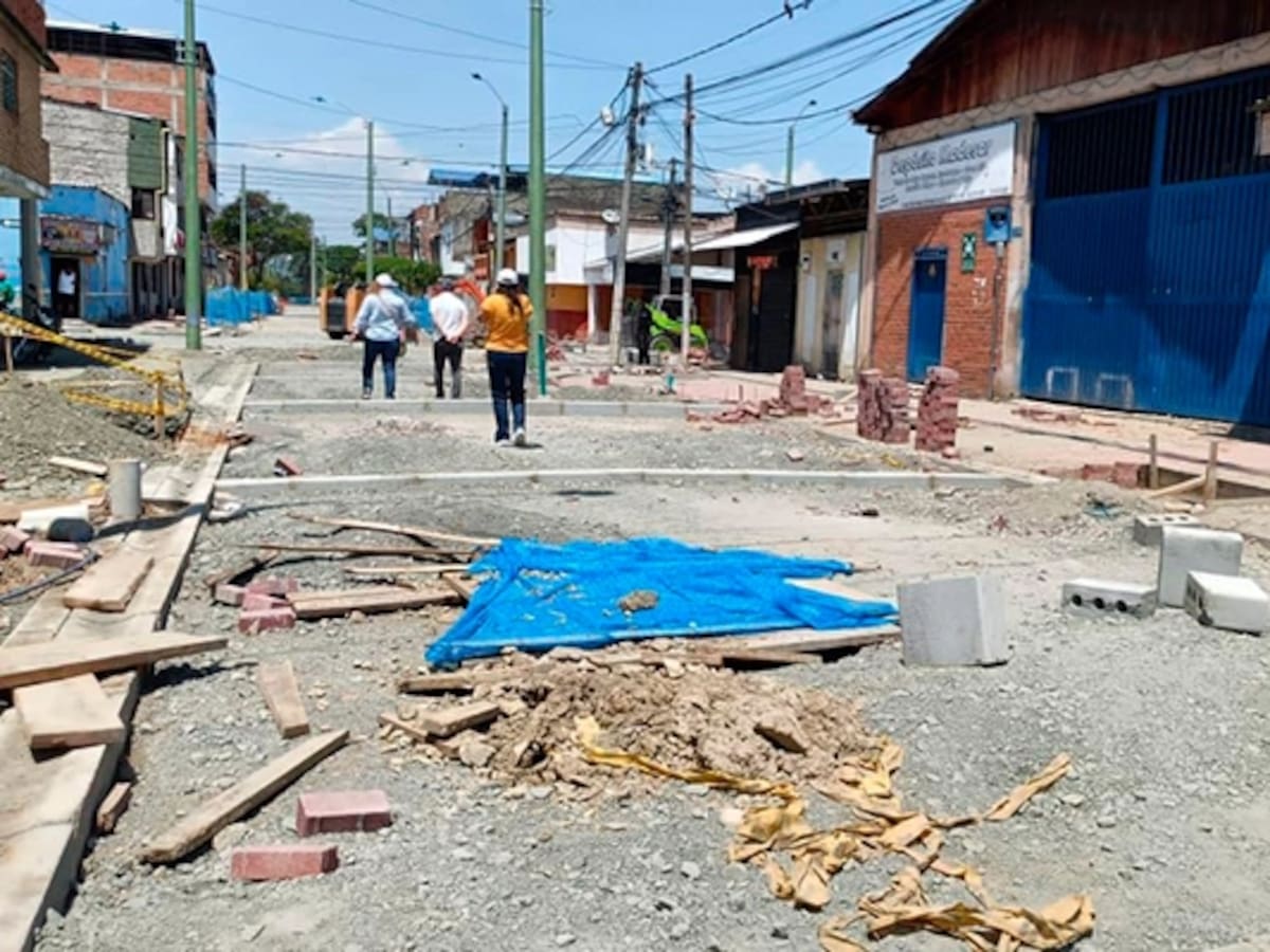 Conductor invadió obra del barrio Obrero haciendo caso omiso a cerramientos y seguridad en la vía