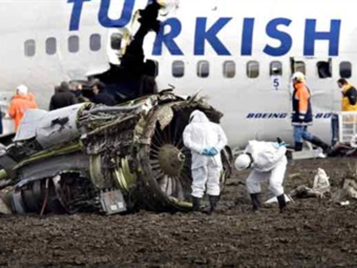 El accidente del avión turco pudo atribuirse a turbulencias de otro aparato