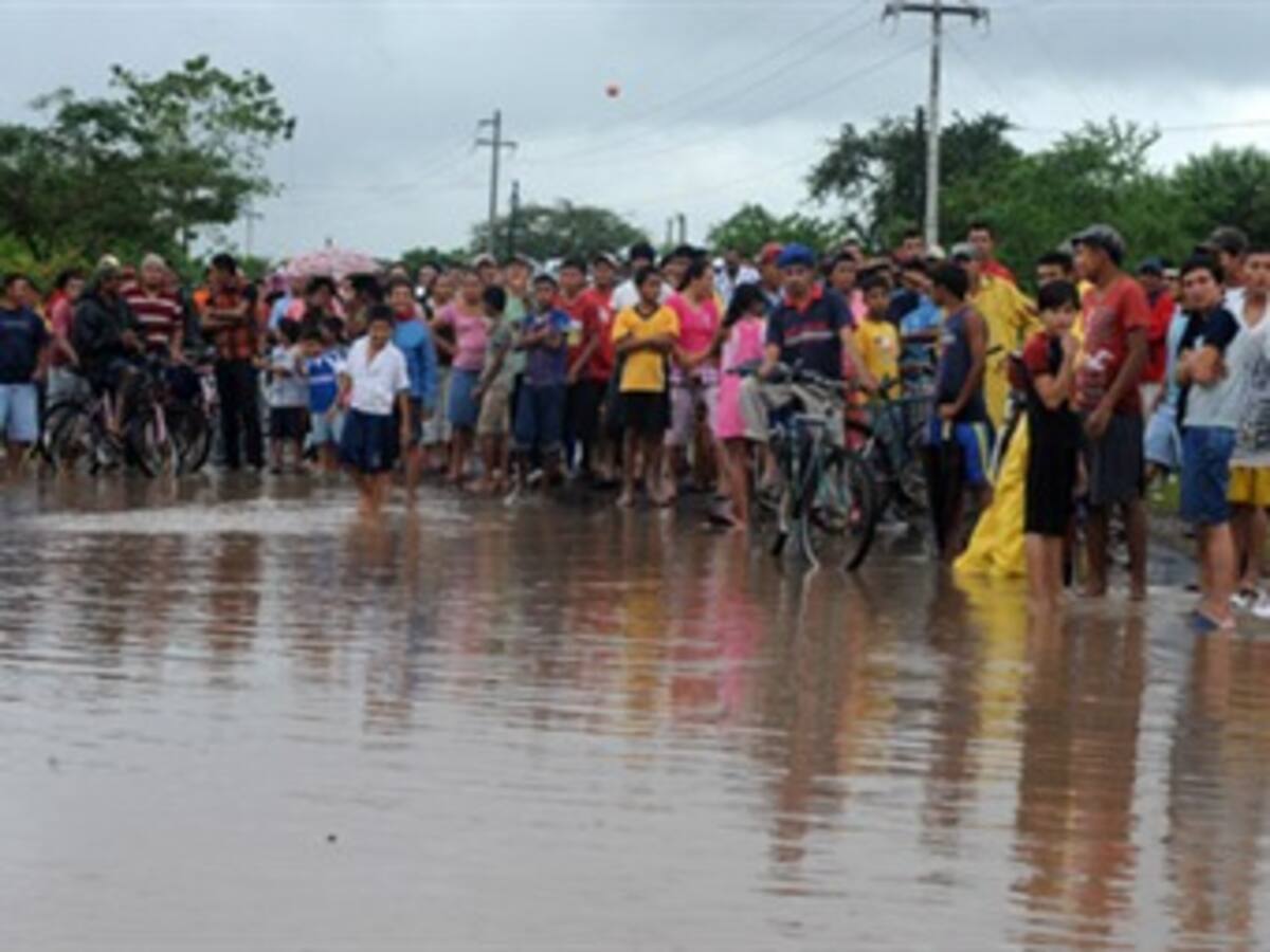 Desbordamiento de ríos tiene a ocho municipios del Valle en emergencia