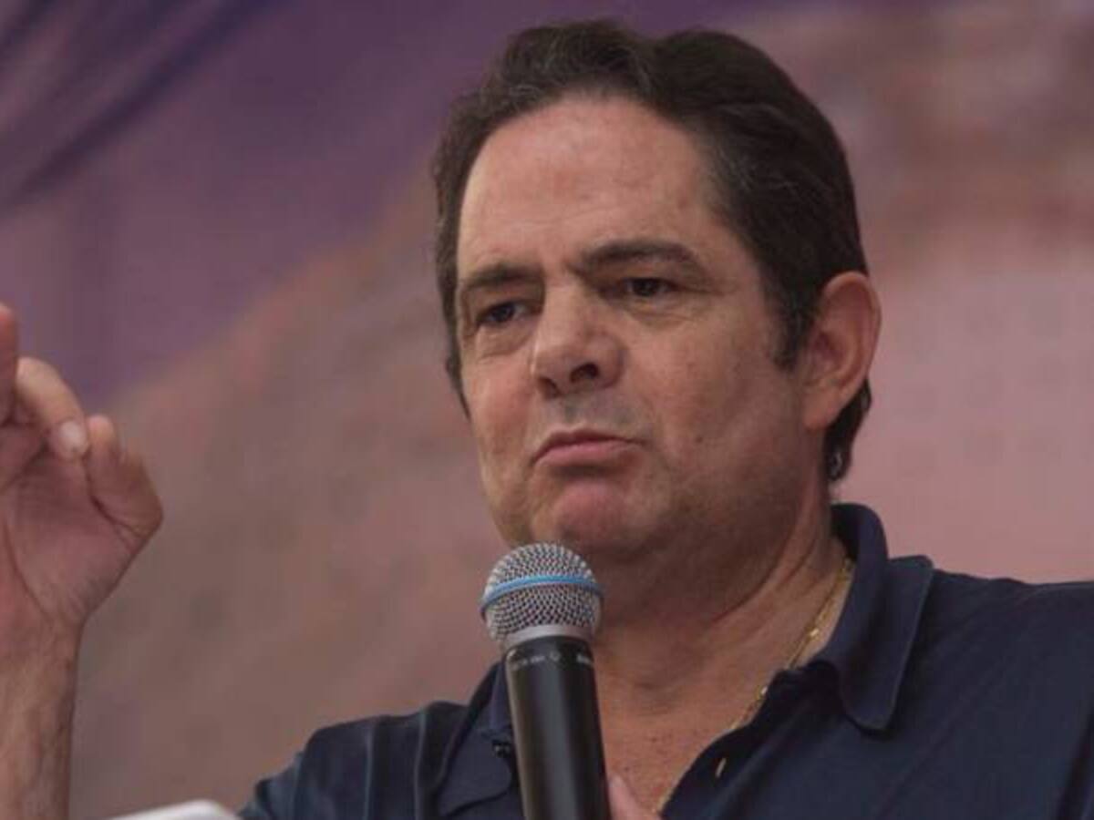 Vargas Lleras: "Si yo fuera presidente no reanudaría diálogos con ELN"