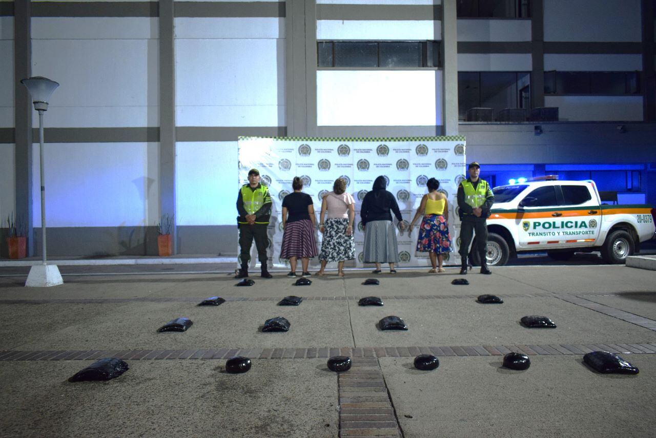 Las cuatro mujeres capturadas hacen parte de una misma familia.
