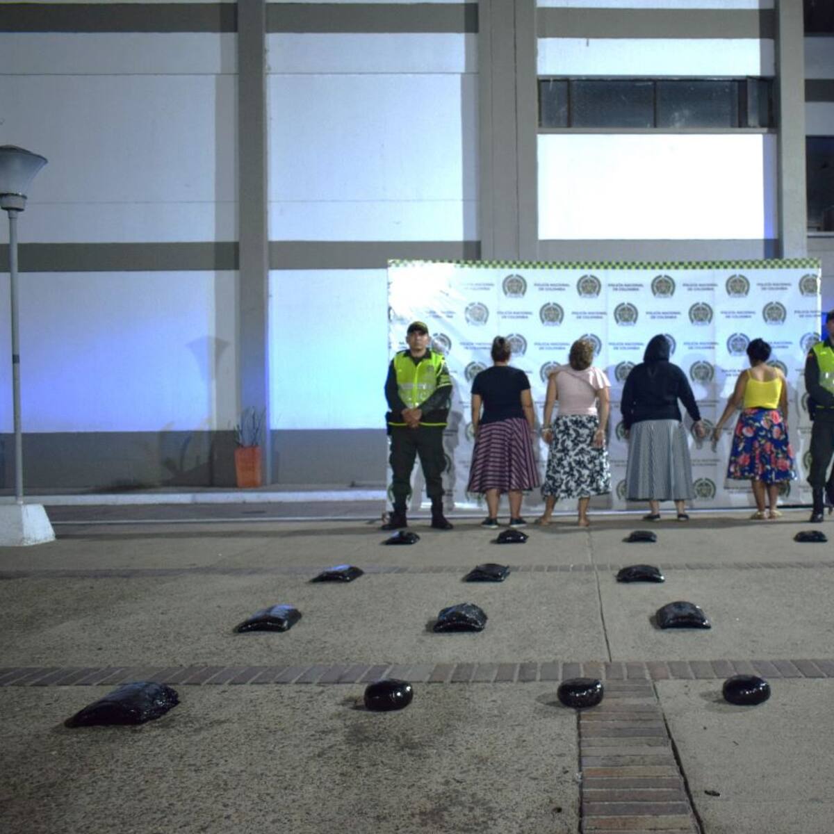 En Caquetá, capturan a cuatro mujeres con estupefaciente adherido en el cuerpo