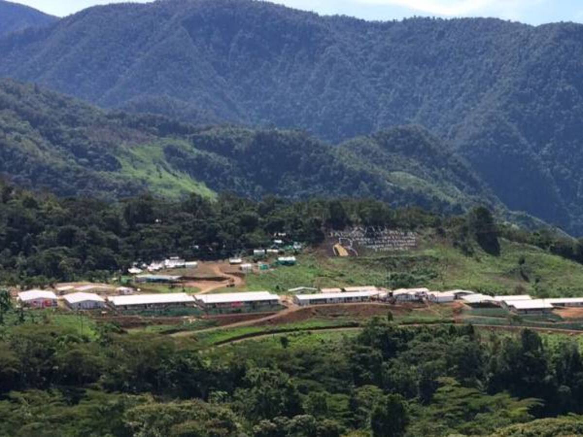 Gobierno firma decreto para que empresarios paguen impuestos con obras en las ZOMAC