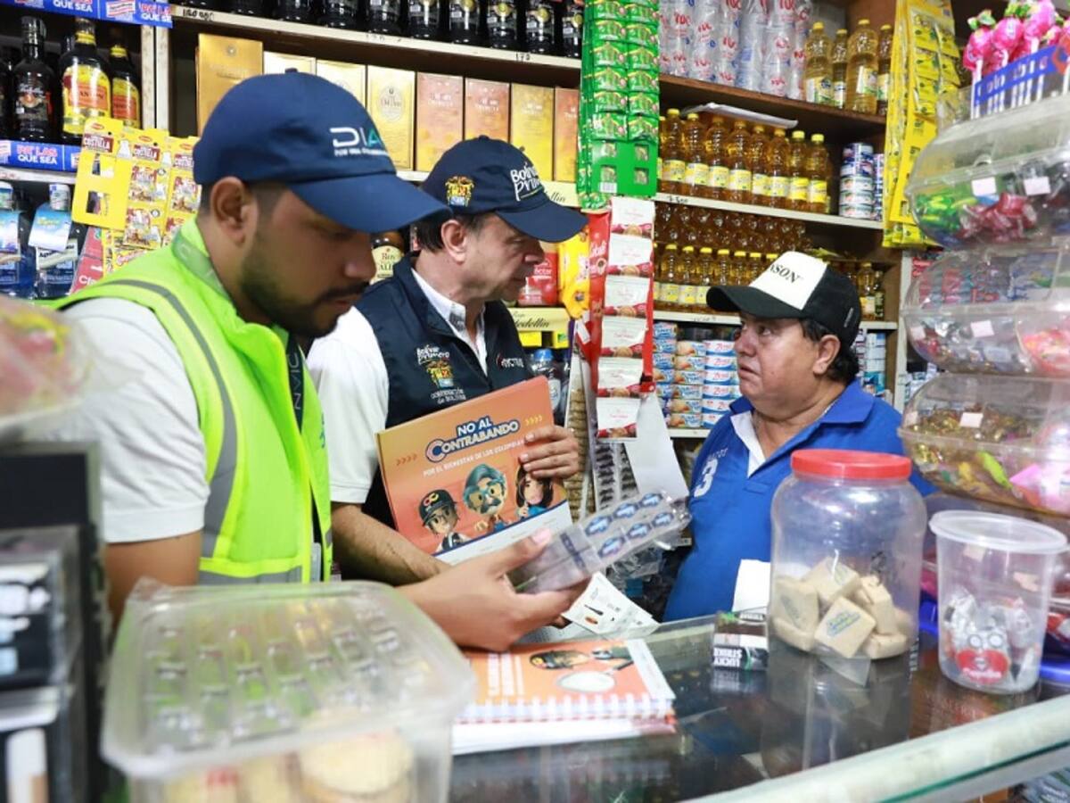 Realizaron jornada para la lucha contra el contrabando con tenderos de Cartagena