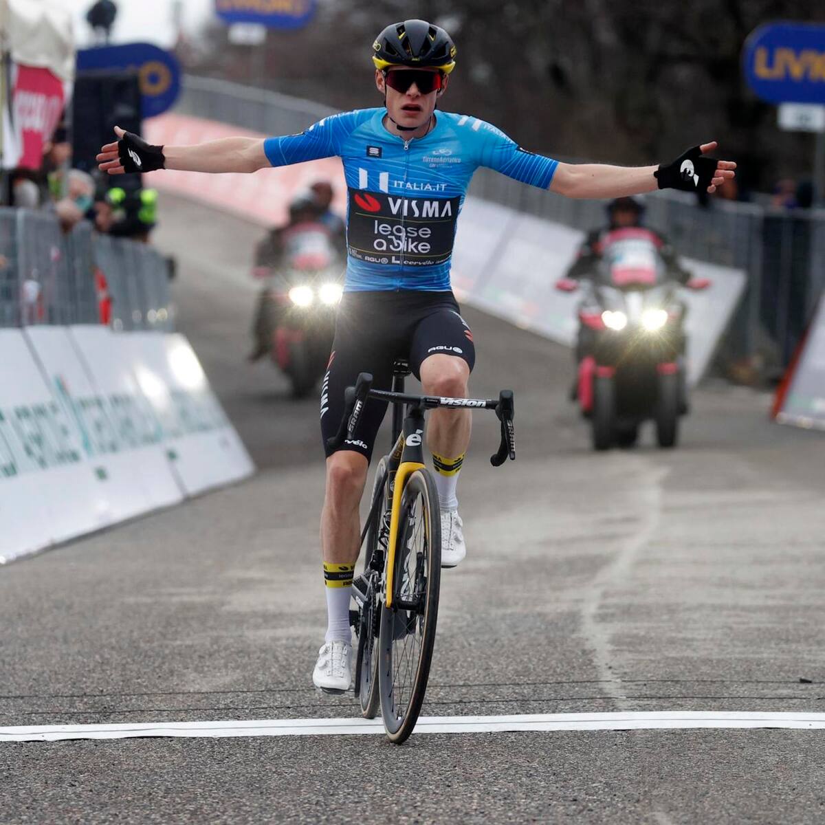 Vingegaard se exhibe y deja casi sentenciada la Tirreno Adriático