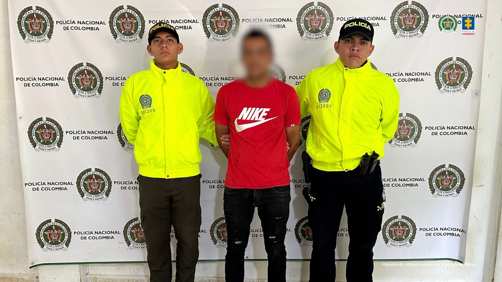 El hombre golpeó a la mujer y luego abusó sexualmente de ella