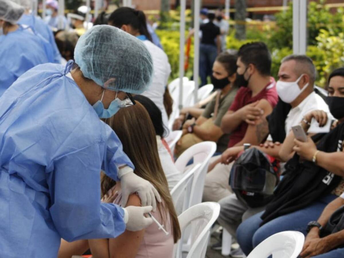 Más de 3.000 personas recibieron la segunda dosis en Risaralda