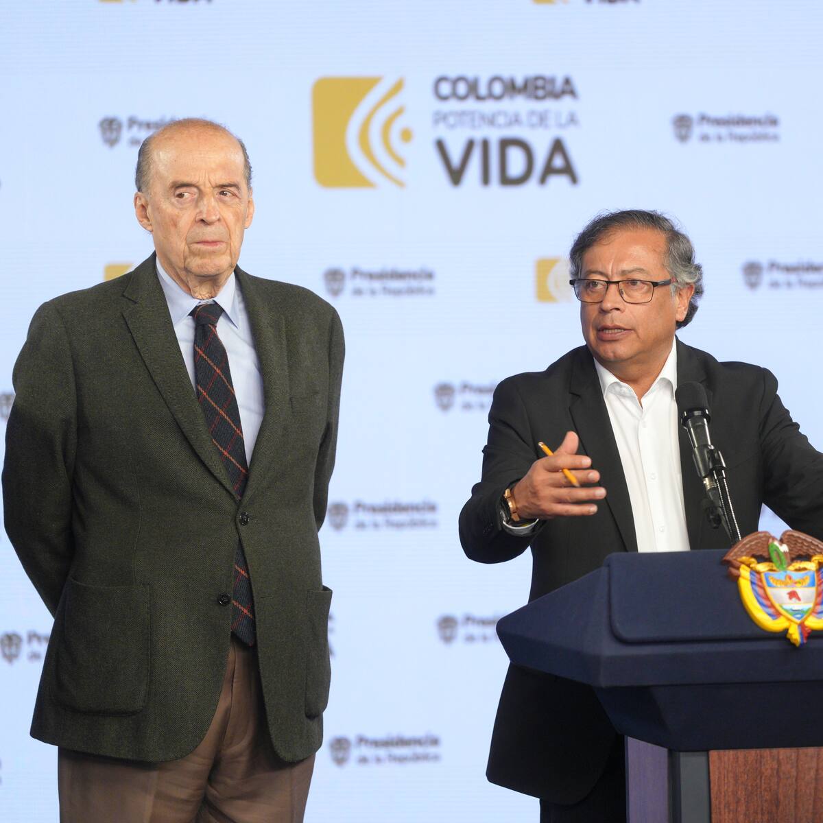 La nueva defensa del presidente Petro al suspendido Canciller Álvaro Leyva