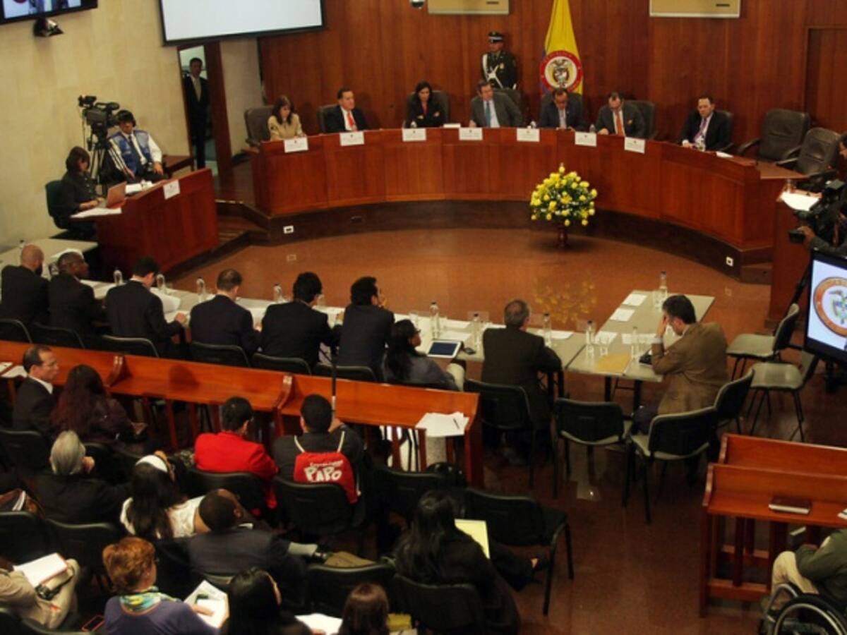 Vía libre a norma que da prioridad de adopción a familias colombianas frente a una extrajera