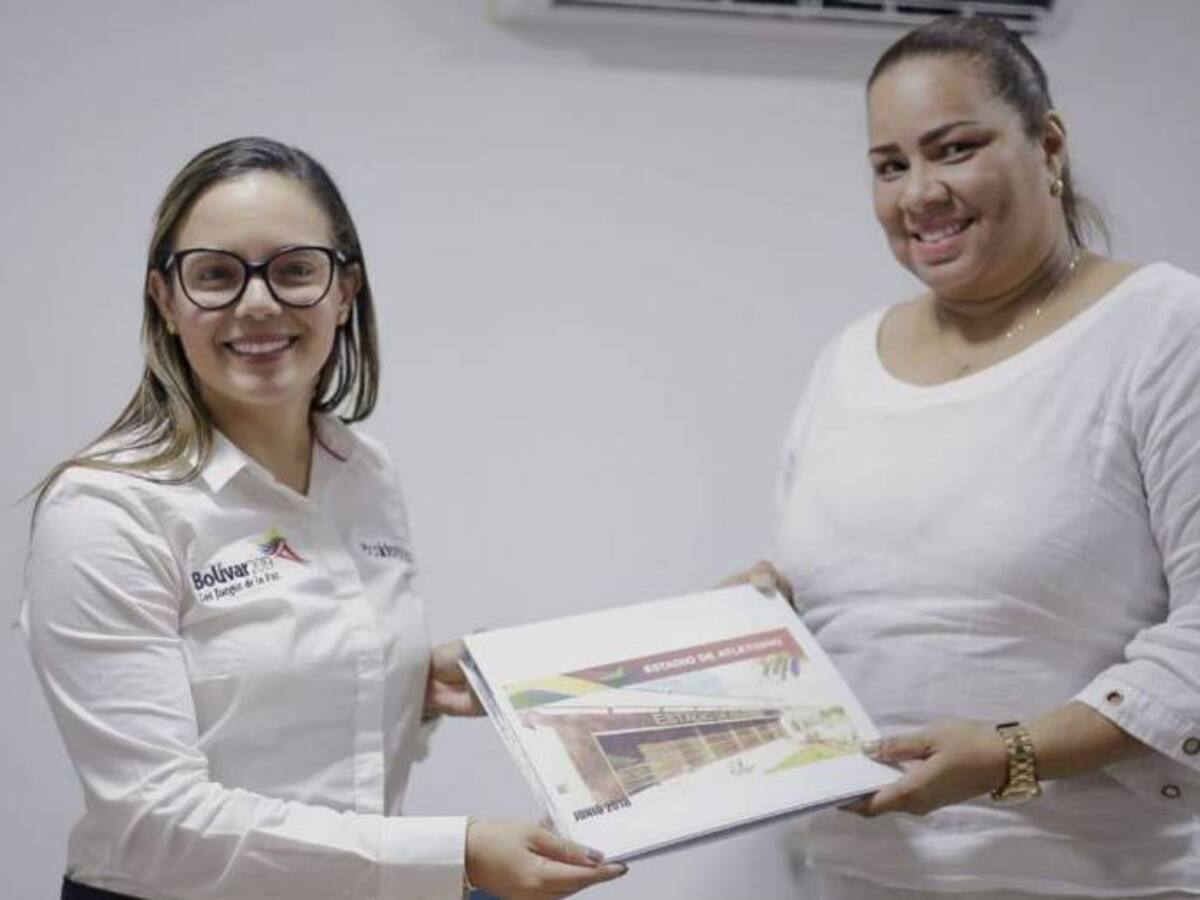 Hacen entrega oficial de diseños del complejo acuático y pista de atletismo
