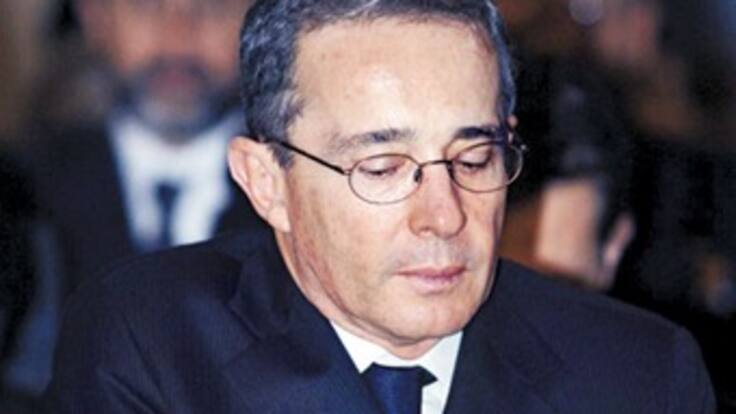 'Tengo el deseo de poder servir a Colombia desde cualquier trinchera': Uribe