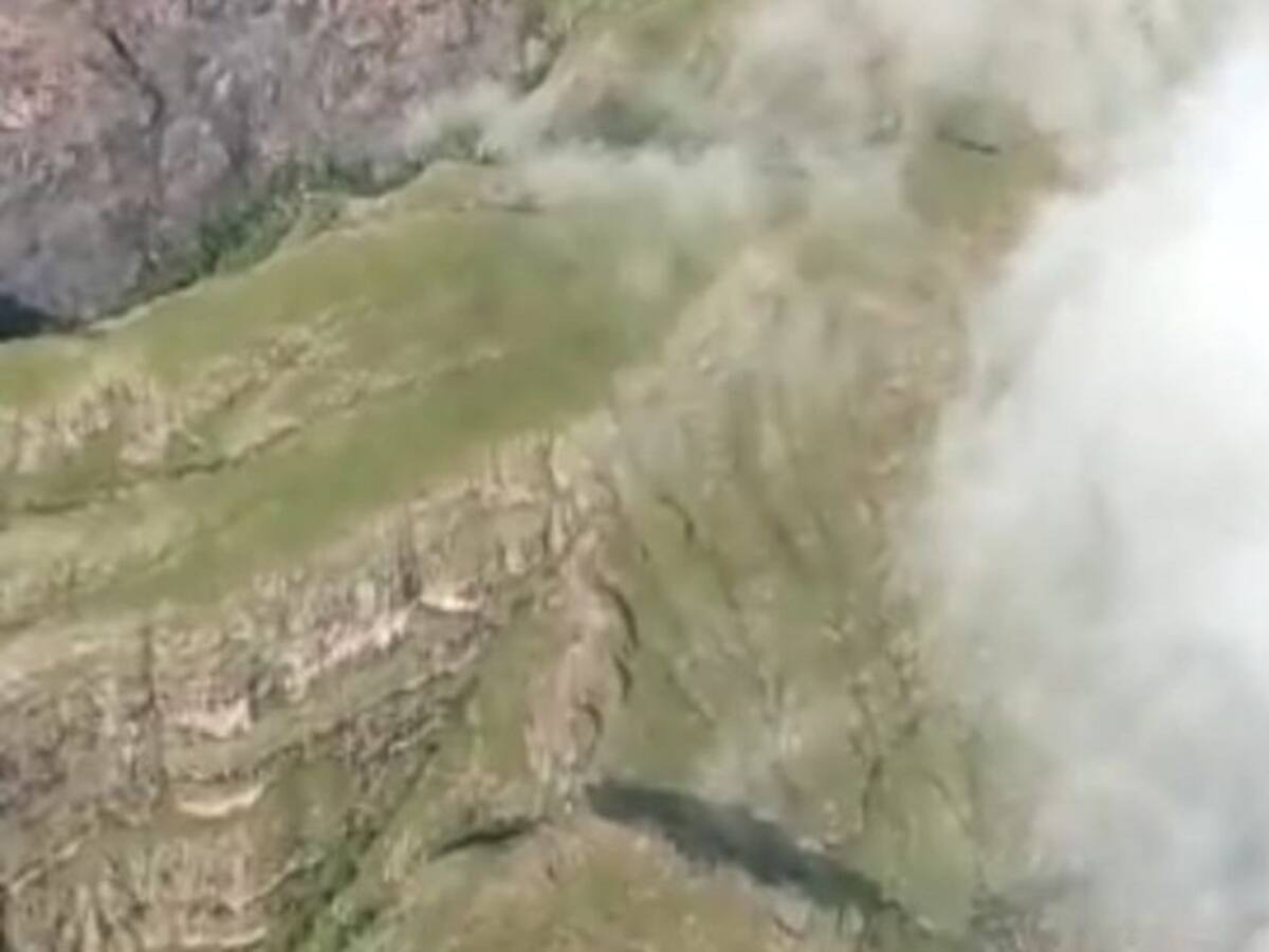 Controlado incendio forestal en el Guamo, Tolima