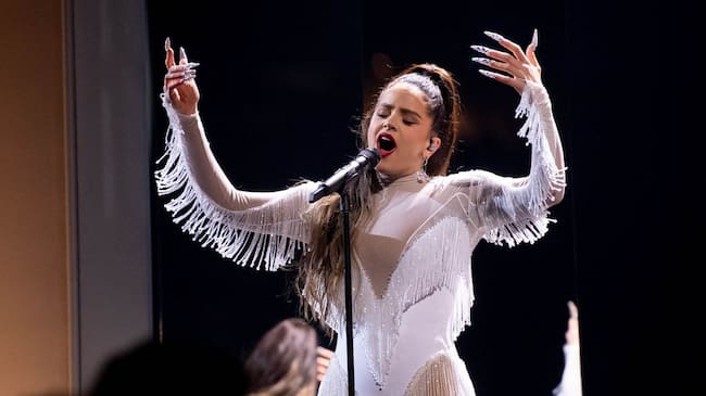 La cantante Rosalia en los GRAMMY Awards