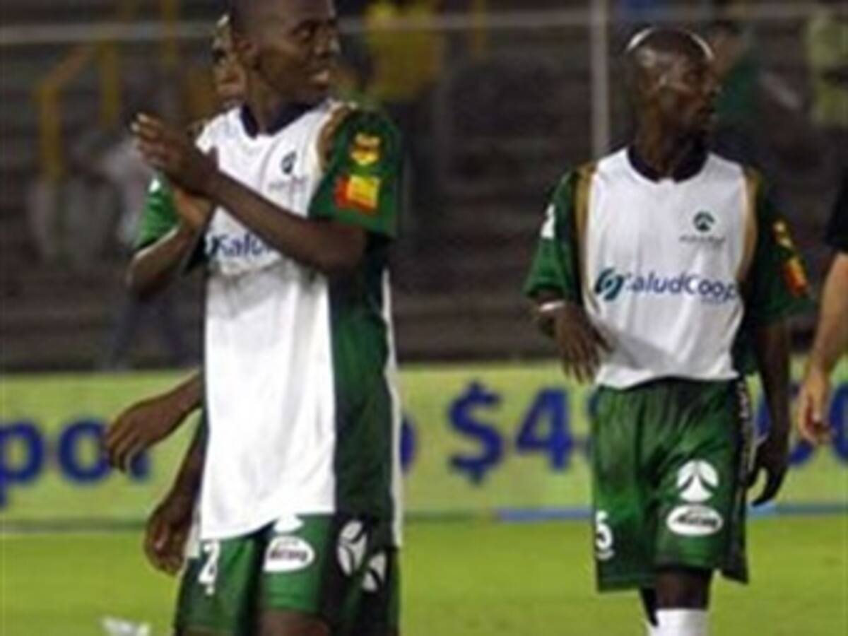 Equidad goleó 5-0 al Medellín y alcanzó la punta del Torneo Apertura