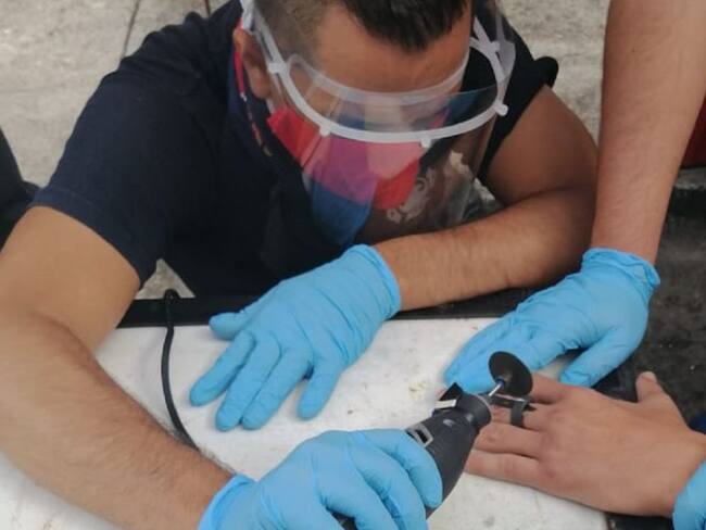 Una tuerca puso a correr a Bomberos