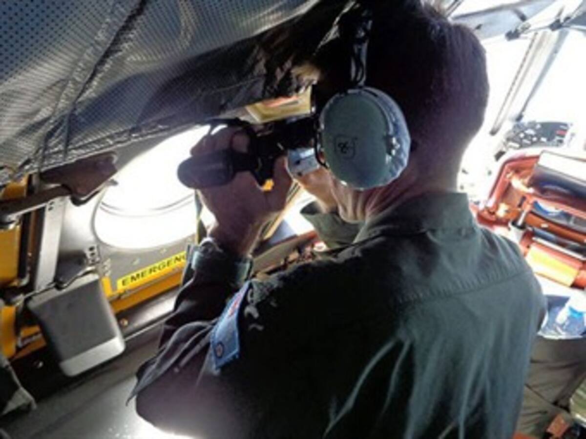 Australia amplía zona de búsqueda de avión con nuevas pistas de Francia