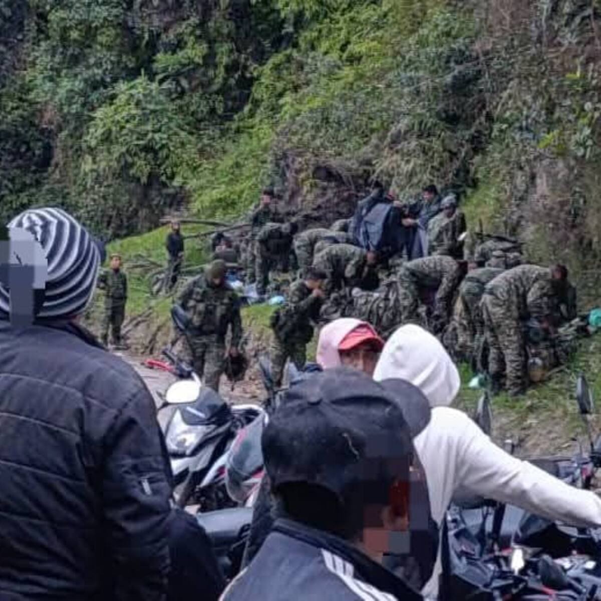 Ejército denuncia bloqueos y presión de grupo armado en La Plata, Huila