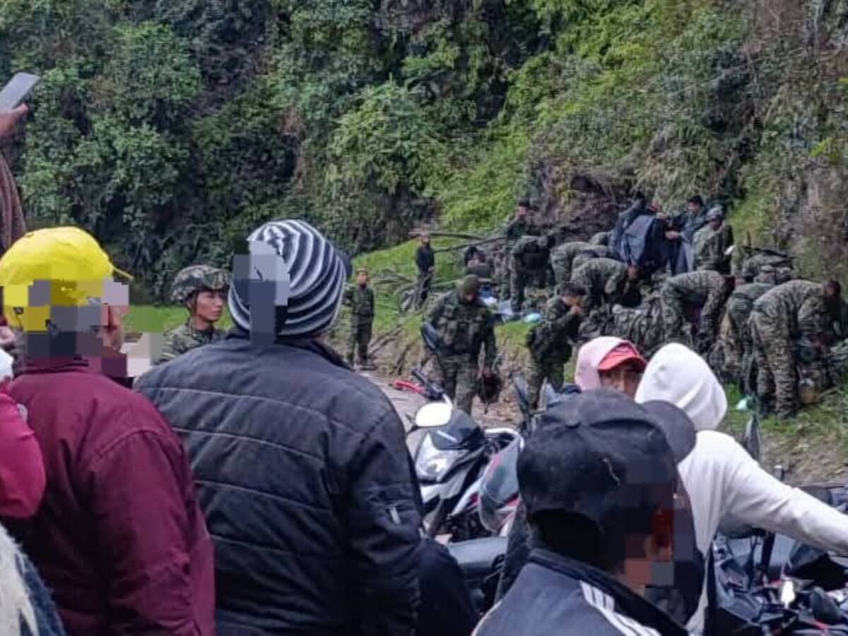 Ejército denuncia bloqueos y presión de grupo armado en La Plata, Huila
