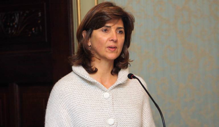 Canciller, María Ángela Holguín.