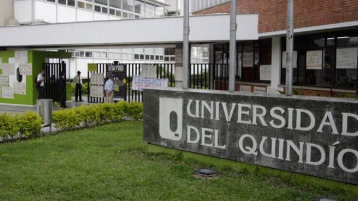 En hechos confusos, estudiantes agreden a rector de uniquindío