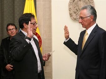 Guillermo Alfonso Jaramillo con Gustavo Petro. Foto: www.bogotá.gov.co