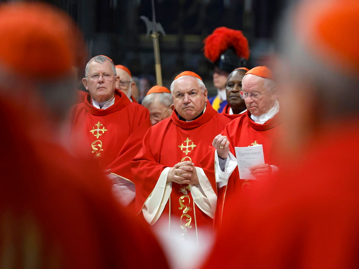 Roban maleta de cardenal antes del cónclave