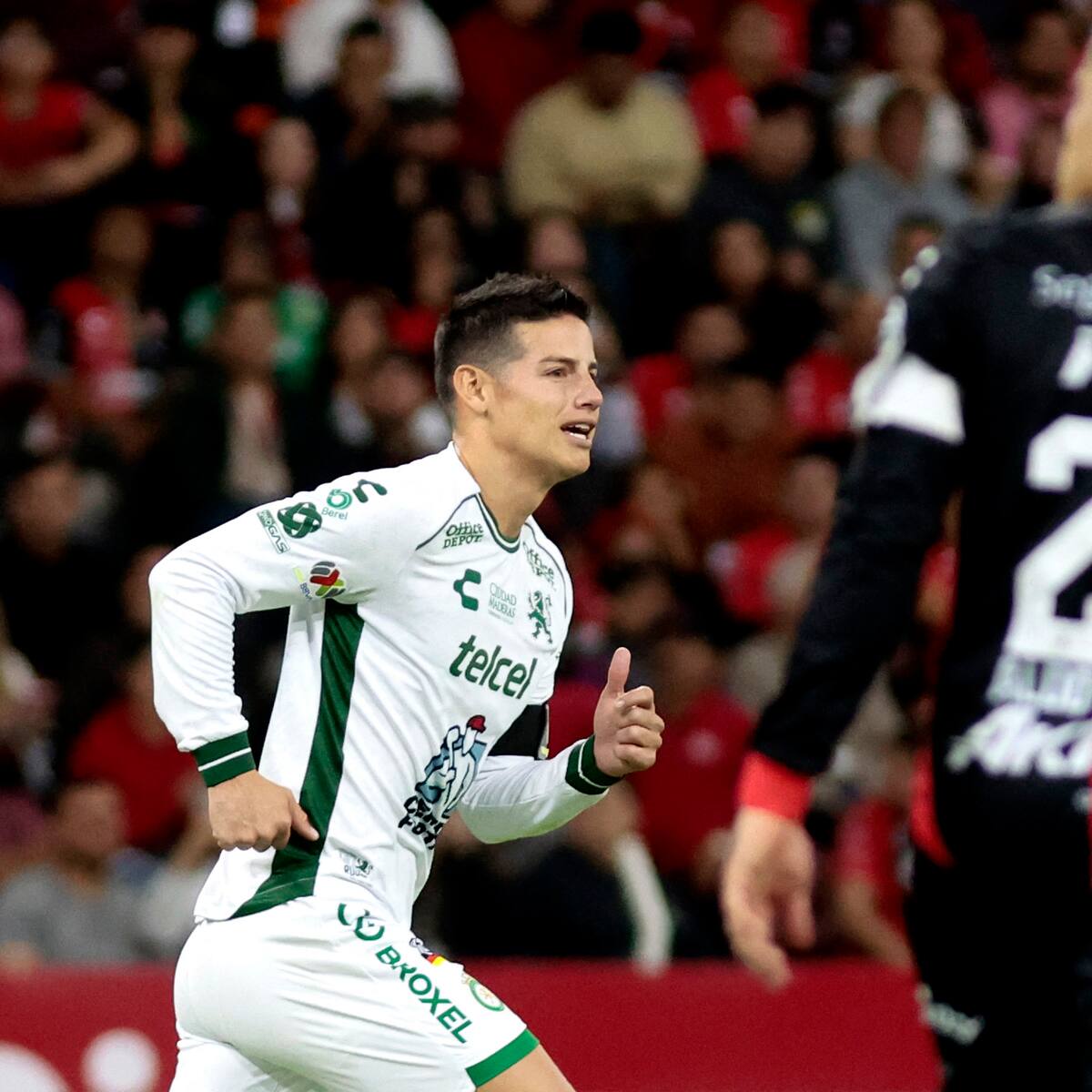 James Rodríguez y un debut esperanzador: gran figura en agónica victoria de León sobre Atlas
