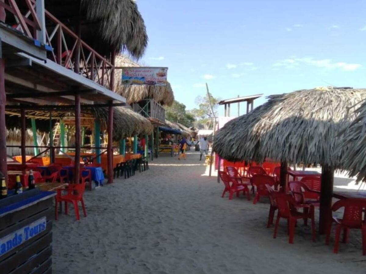 Nativos admiten falencias de Playa Blanca, pero piden un diálogo