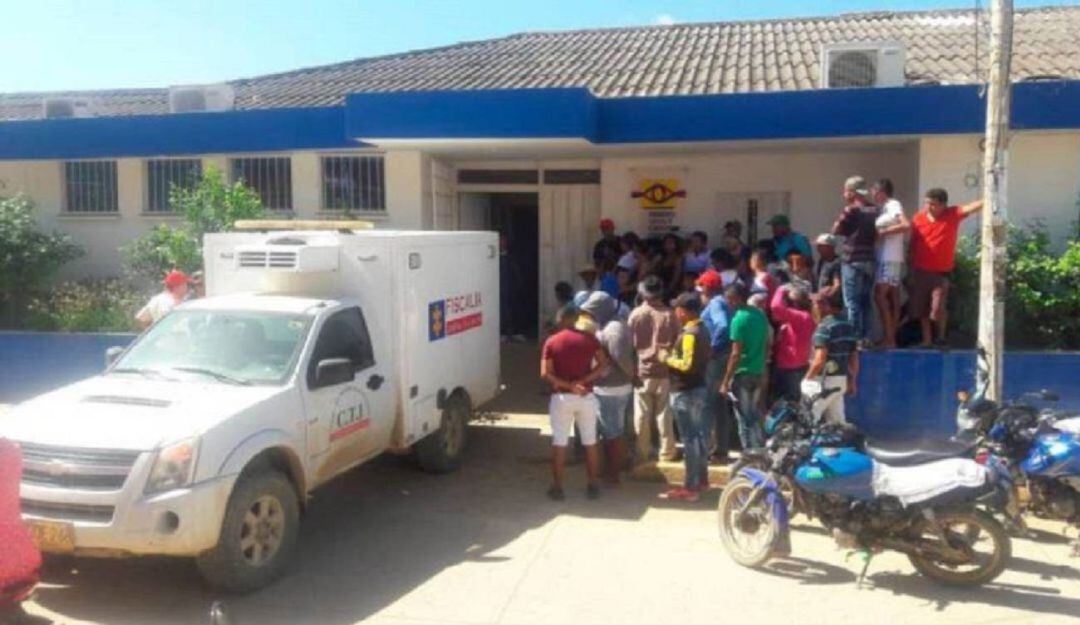 El trágico hecho se presentó en el barrio El Minuto de El Carmen de Bolívar. La mujer se entregó a la Policía