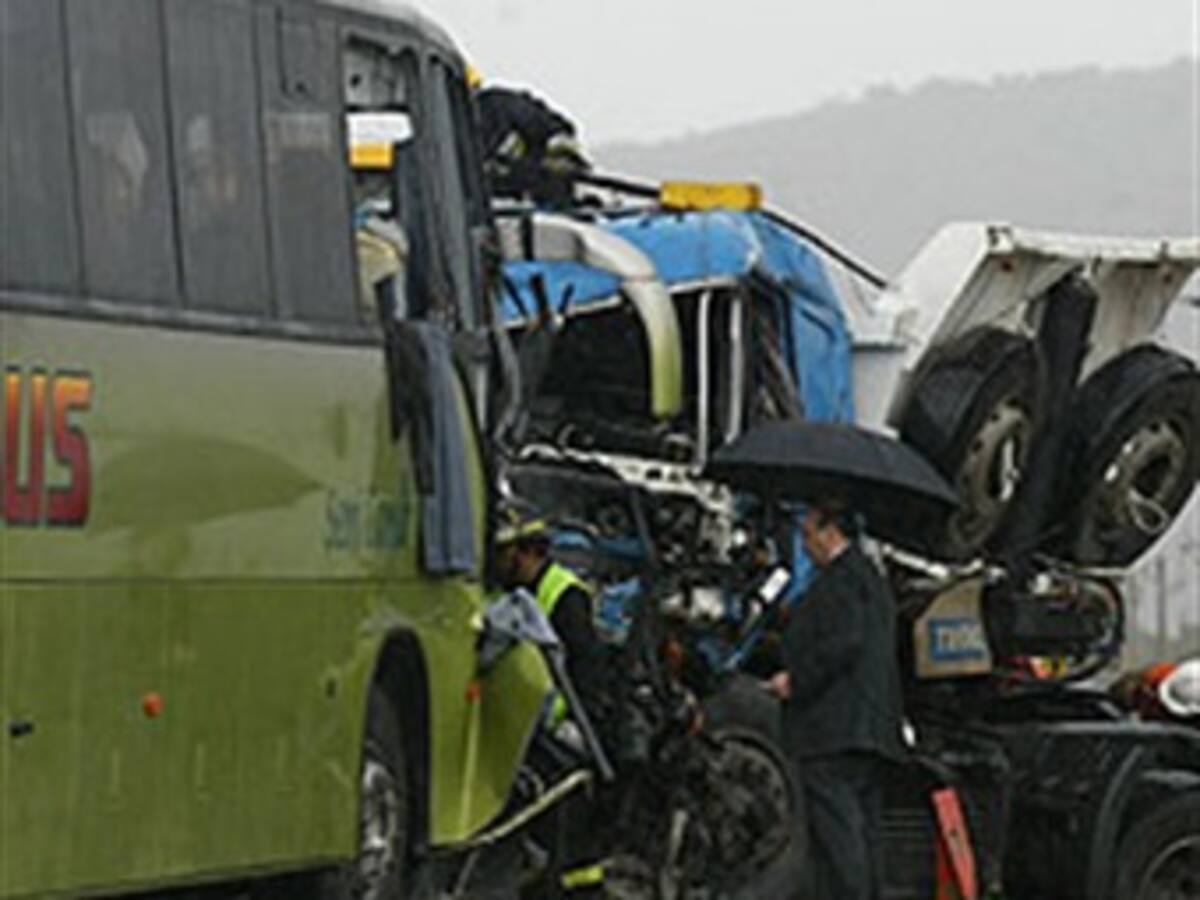 Dos muertos y 16 heridos deja accidente en Soacha
