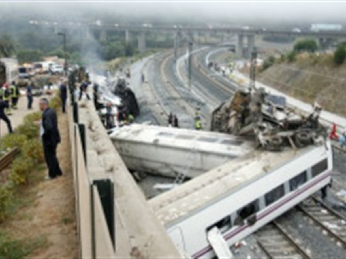 “Mucha gente estaba atrapada”, dicen testimonios sobre accidente de tren en España