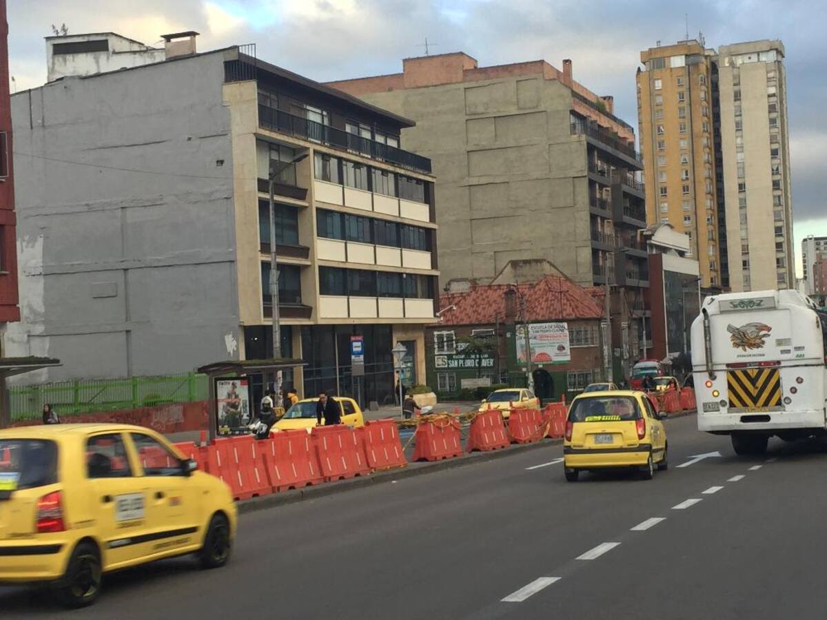 Se cumple una jornada más de día sin carro, ahora también sin moto. Saldrán de circulación 1.500.000 vehículos particulares y 425.000 motocicletas. La medida se extenderá hasta las 7:30 de la noche.