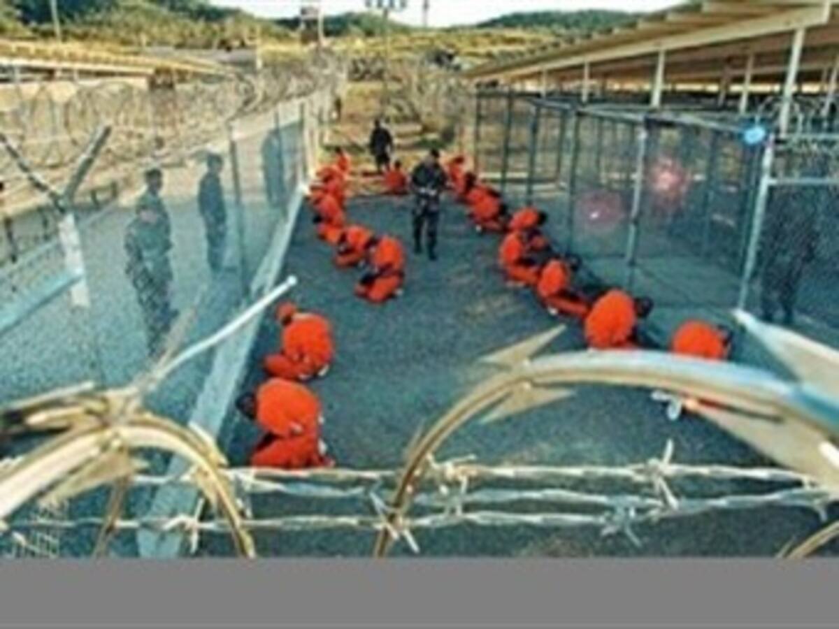 Juez federal de EE.UU. prohíbe requisar los genitales de reos en Guantánamo