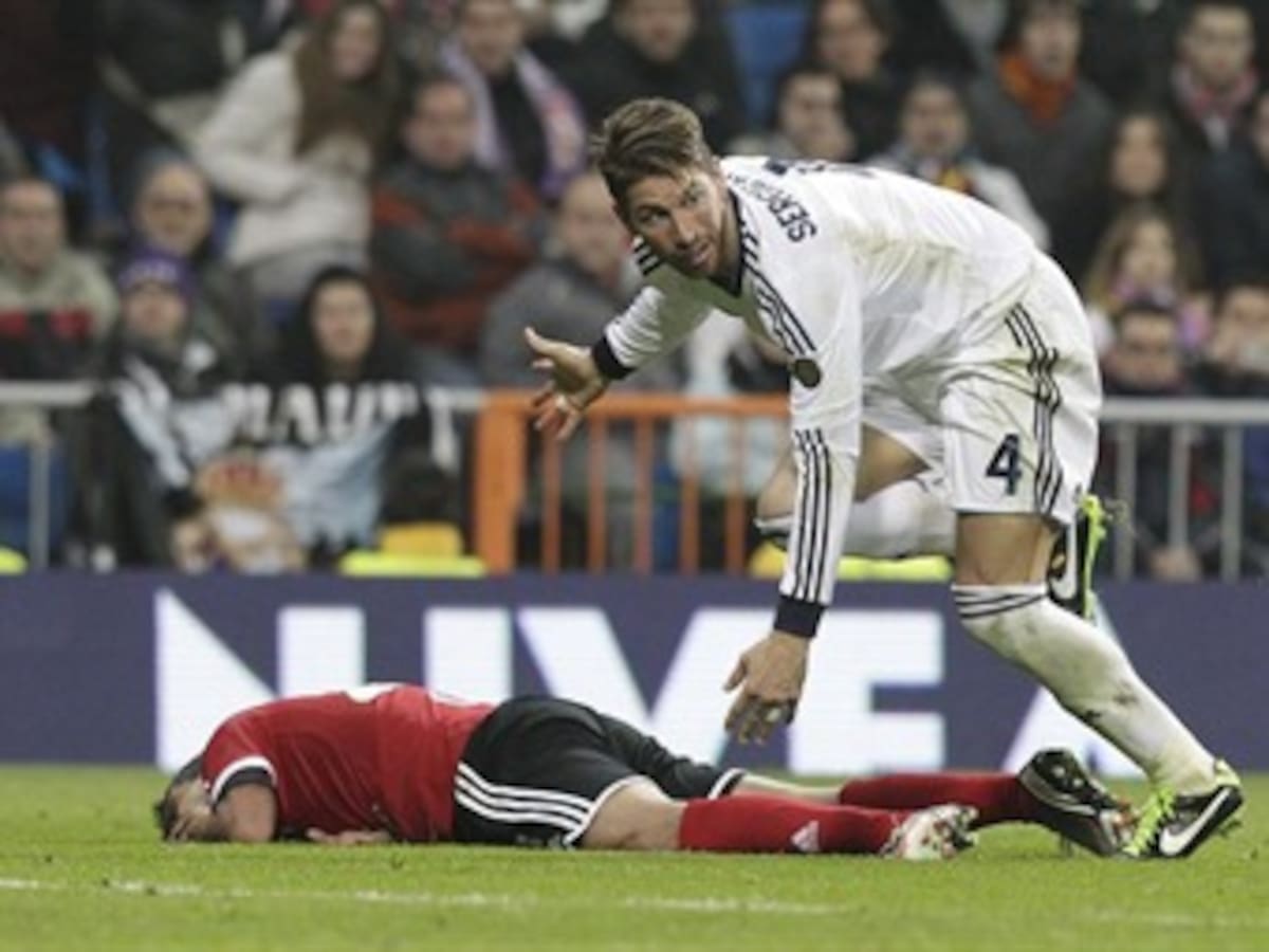 Sergio Ramos fue suspendido por cinco juegos tras insultar al árbitro en Copa del Rey