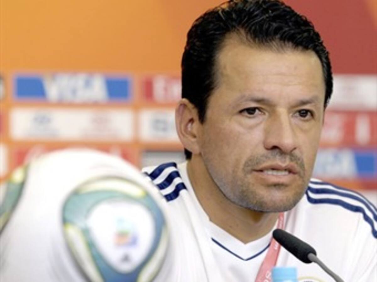 ‘El hecho de participar en los Juegos, es un éxito para el fútbol femenino del país’: Ricardo Rozo