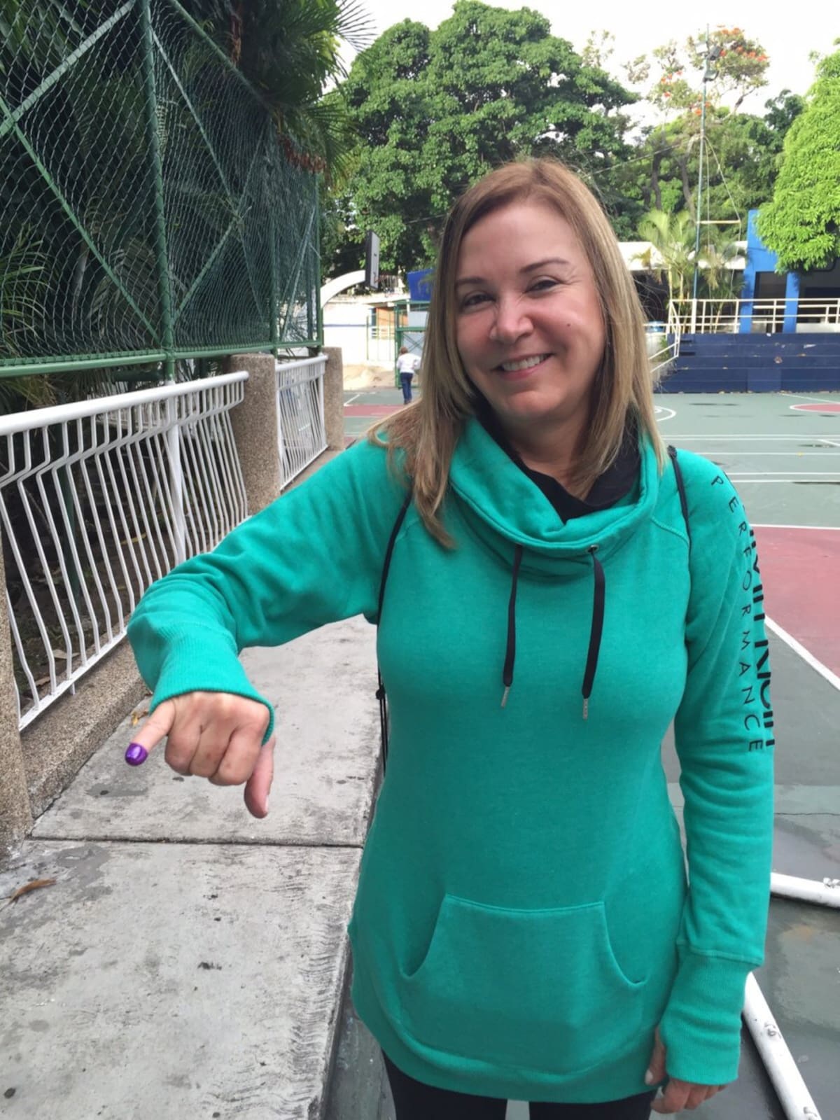 Venezuela elige la nueva Asamblea Nacional en medio de una profunda crisis económica y un ambiente polarizado.