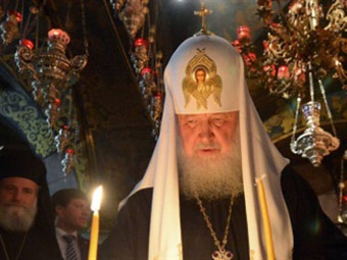 Patriarca ortodoxo ruso insta a sus sacerdotes a renunciar a los autos caros