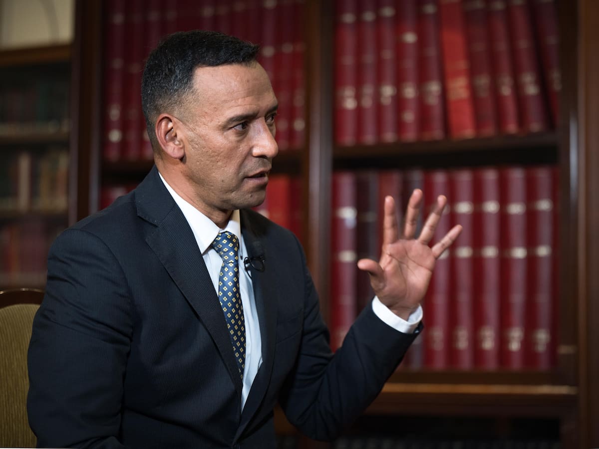 Remezón en el MinDefensa: Pedro Sánchez pidió renuncia protocolaria a cargos de libre nombramiento