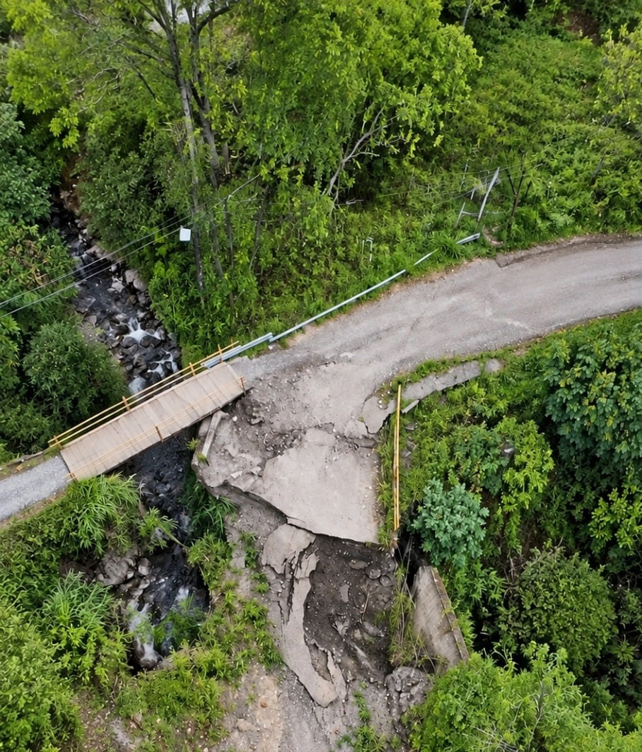 De acuerdo con la comunidad de Valle de Tenza, el puente Los Micos colapsó hace más de un año y no se ha hecho la reparación / Foto: Suministrada.