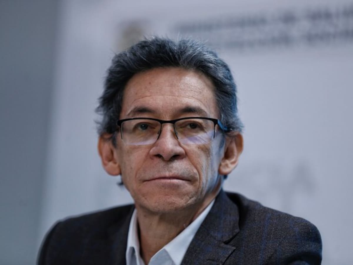 Jaime Urrego será superintendente encargado, mientras Daniel Quintero es posesionado en el cargo