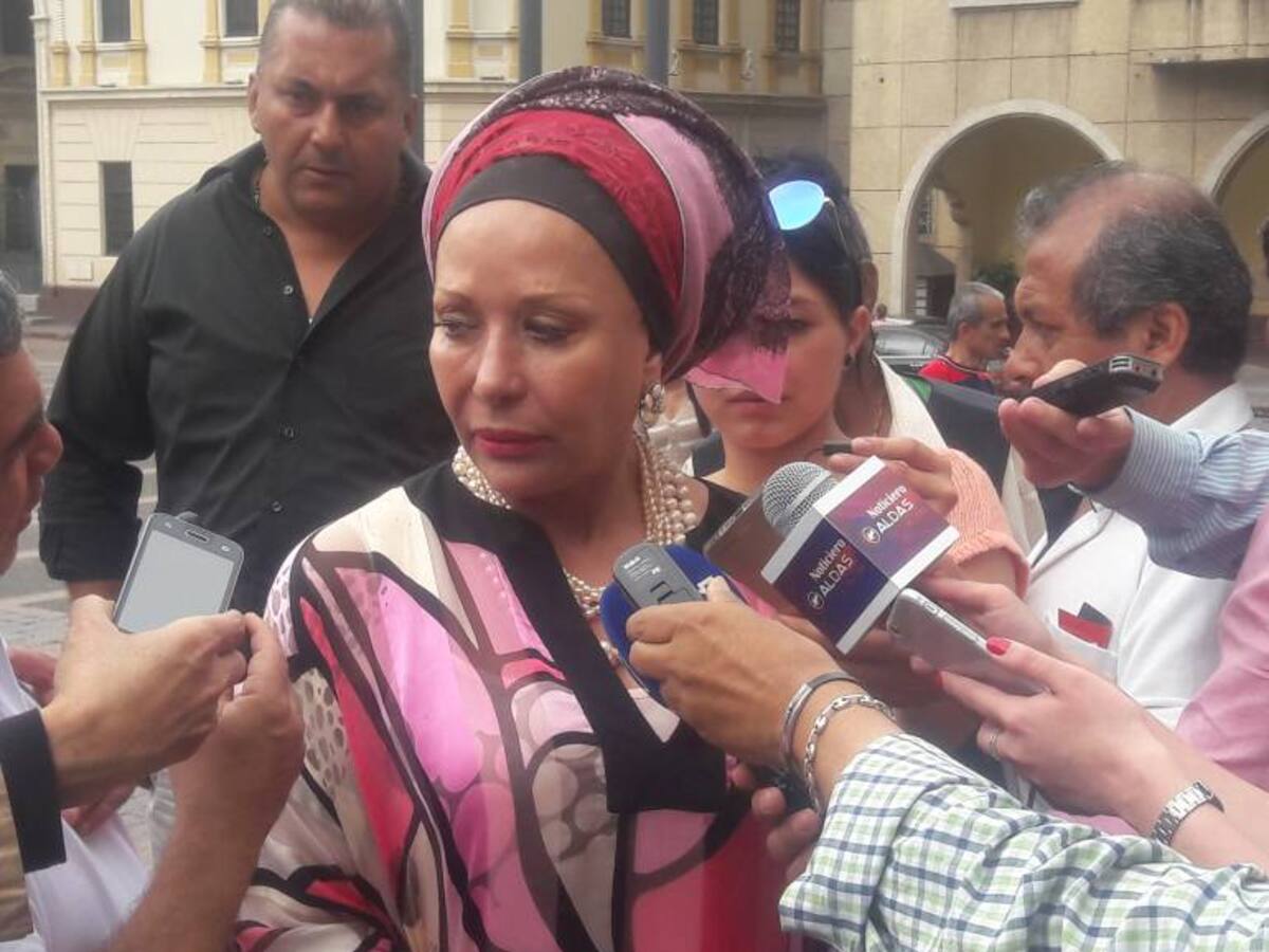 “Los ministerios no le pertenecen al estado si no a la politiquería”,Piedad Córdoba