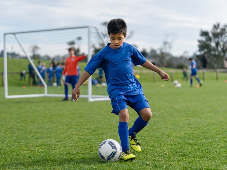 Niño entrenando, imagen de referencia // Getty Images