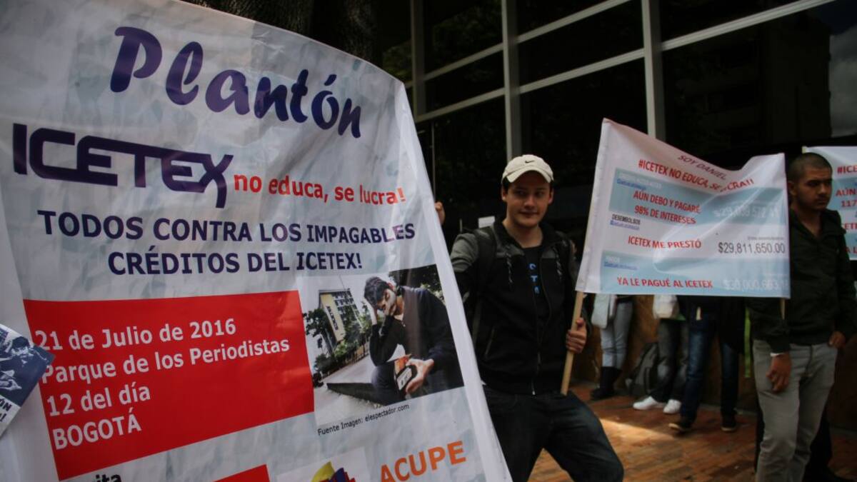 Congresistas de oposición radicaron nuevo proyecto para reformar el ICETEX