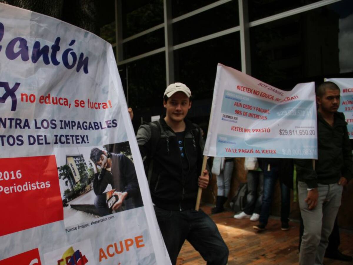 Congresistas de oposición radicaron nuevo proyecto para reformar el ICETEX