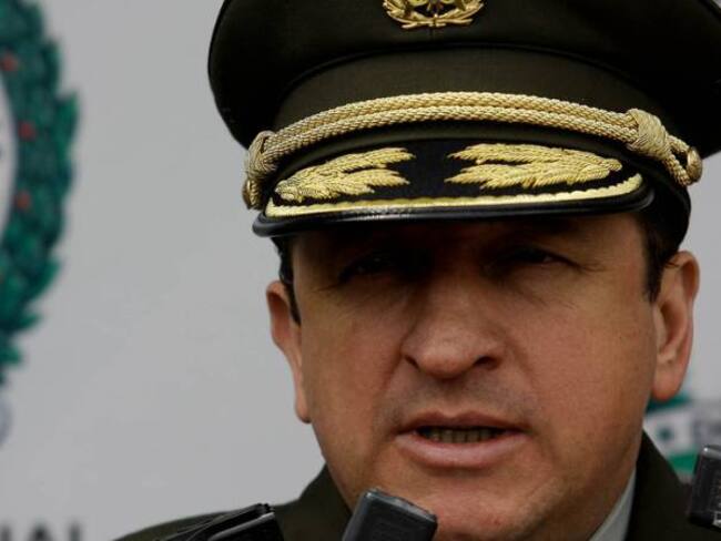 Investigan si general (r) Ramírez Calle está implicado en complot contra la Policía