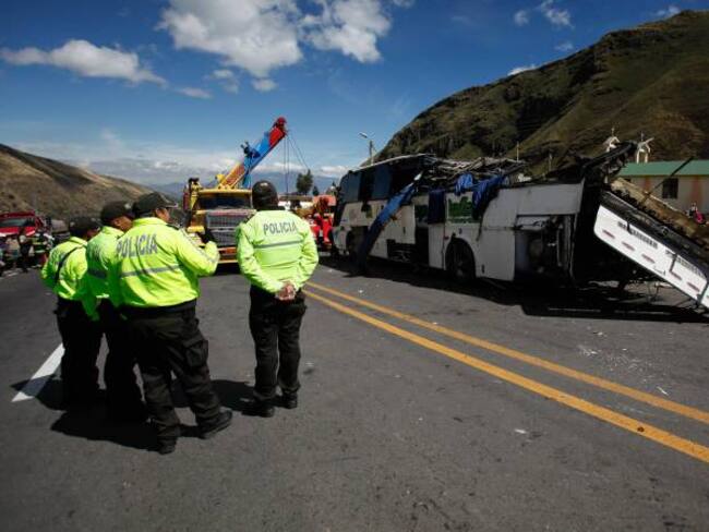 Bus accidentado en Ecuador, un caso más de mafias en el transporte ilegal