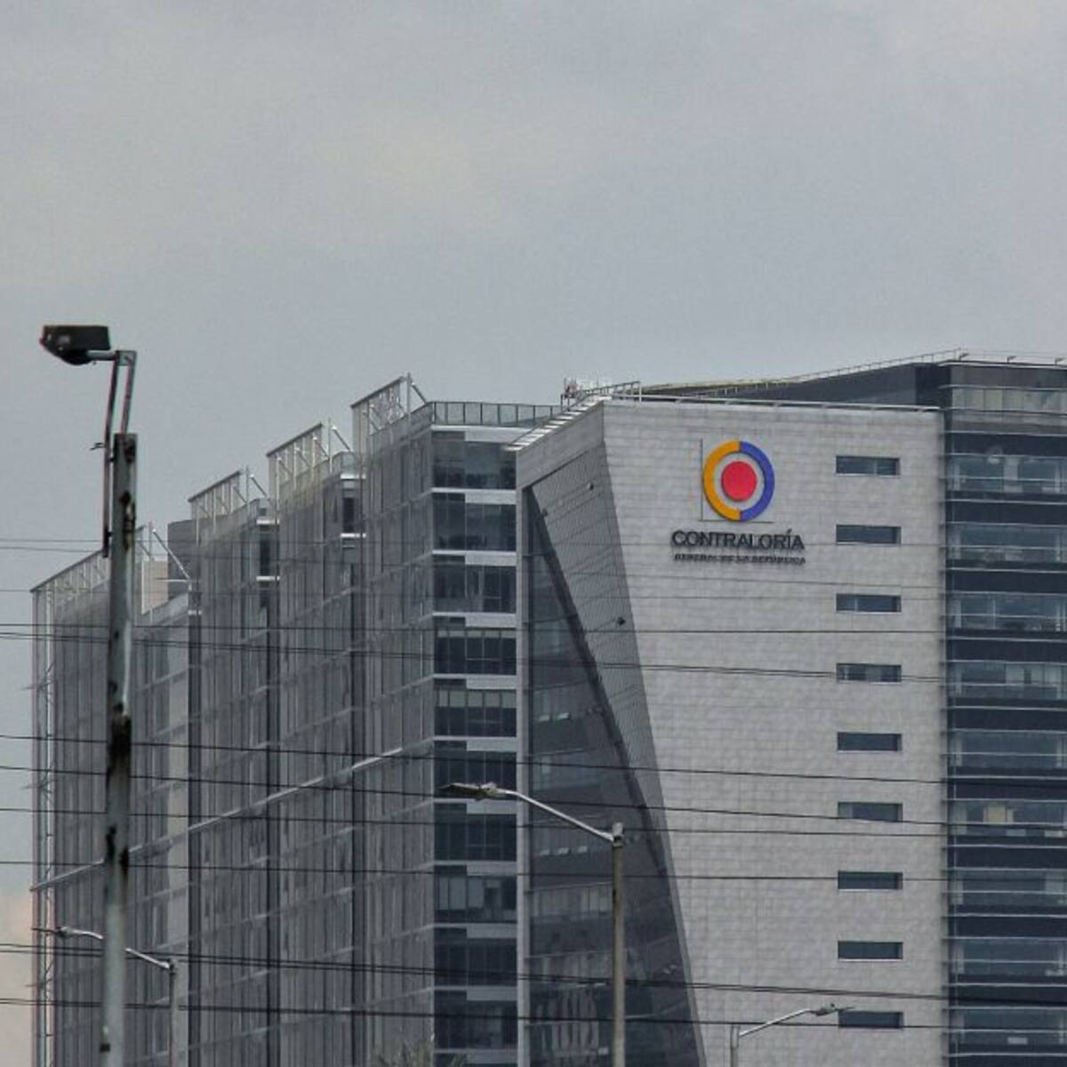 400 son los colados en la vacunación contra el COVID-19