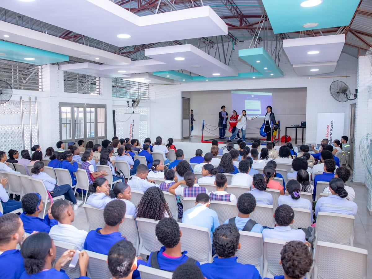 En Cartagena 71 jóvenes de Nelson Mandela fueron certificados en Emprendimiento de Software