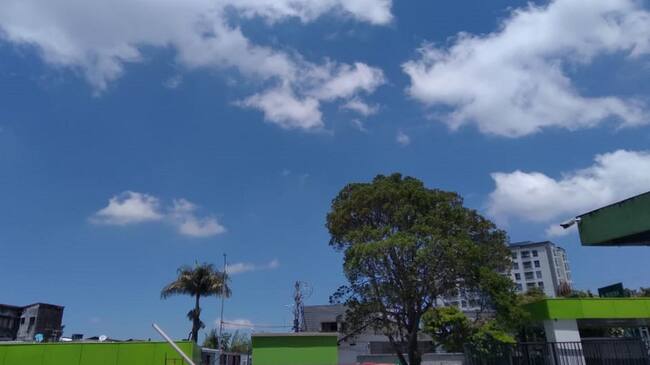 Día soleado en el sector del Hospital San Juan de Dios de Armenia